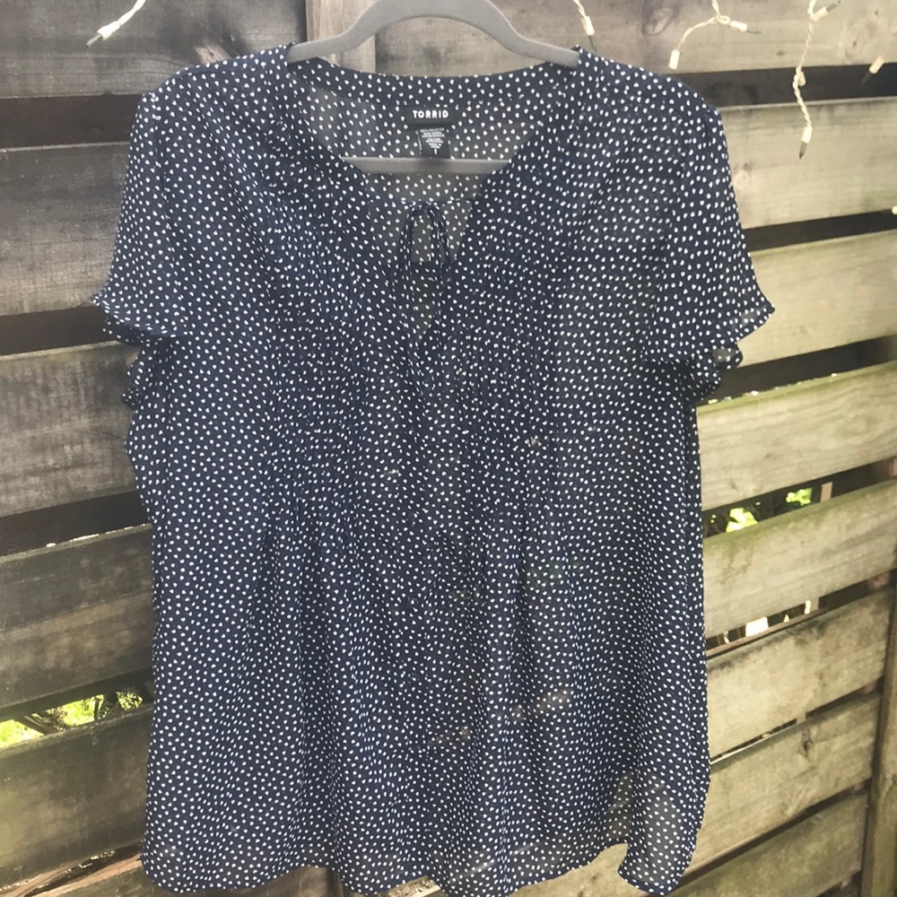 Torrid blouse size 1 - Picture 1 of 4